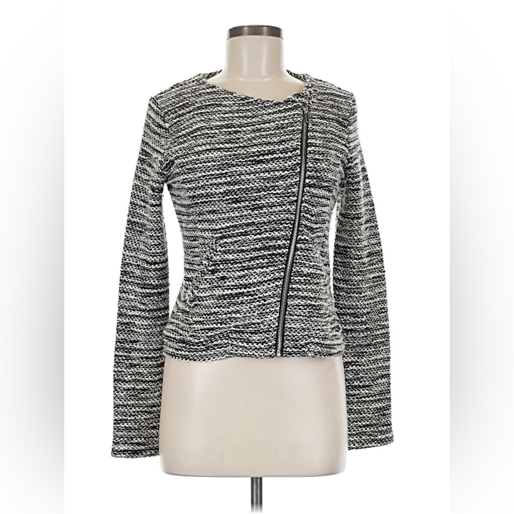 H&M Gray/White Herringbone Bouclรฉ Knit Chevron Asymmetrical Zip Up Jacket Sz Med